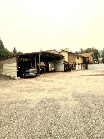 967 E Birch Ave, Colville, WA 99114