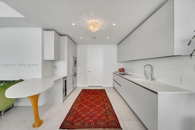 16901 Collins Avenue 1802, Sunny Isles Beach, FL 33160
