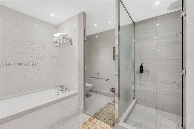 16901 Collins Avenue 1802, Sunny Isles Beach, FL 33160