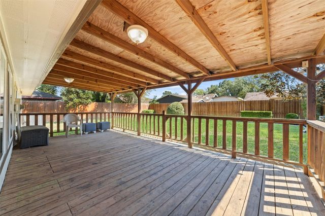 7235 Londres Drive, Houston, TX 77083
