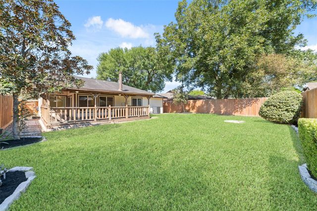 7235 Londres Drive, Houston, TX 77083