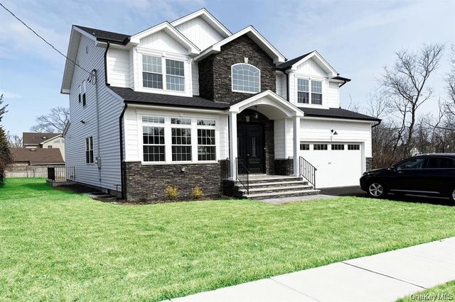 255 Maple Ave Maple Ave, East Meadow, NY 11554