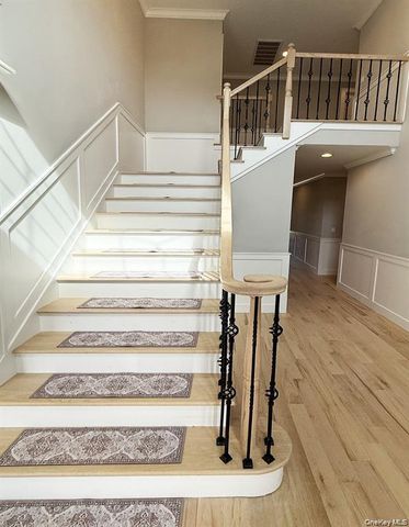 255 Maple Ave Maple Ave, East Meadow, NY 11554