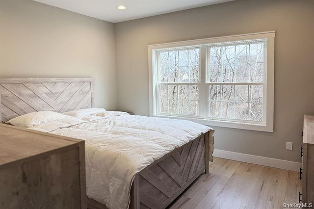 255 Maple Ave Maple Ave, East Meadow, NY 11554