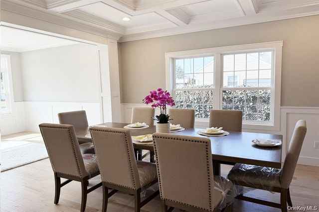 255 Maple Ave Maple Ave, East Meadow, NY 11554