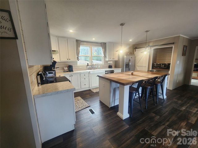 659 Cold Creek Road, Canton, NC 28716