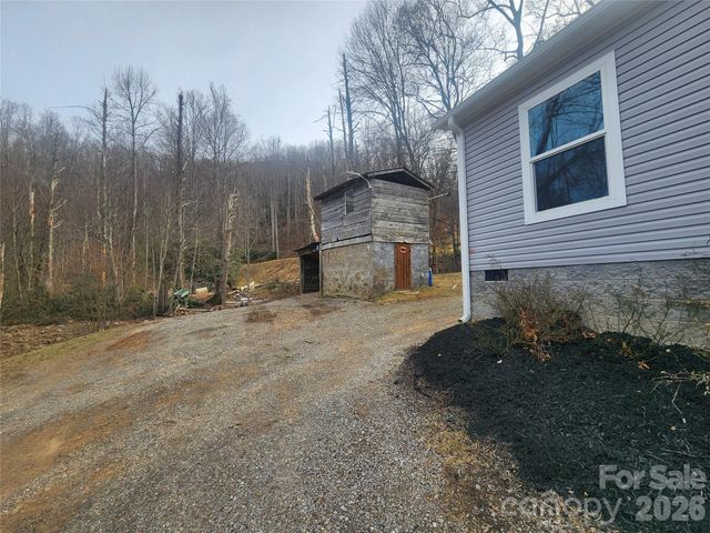 659 Cold Creek Road, Canton, NC 28716