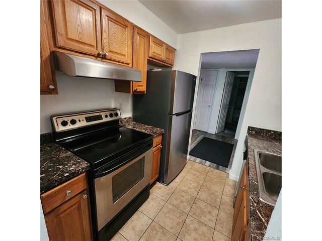 384 S Ironton St 102, Aurora, CO 80012