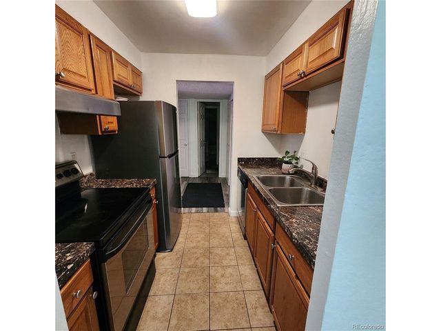 384 S Ironton St 102, Aurora, CO 80012