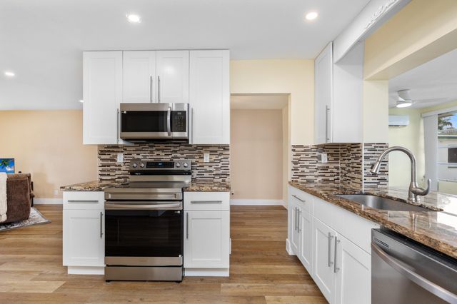 4405 NW 43rd Terrace, Tamarac, FL 33319