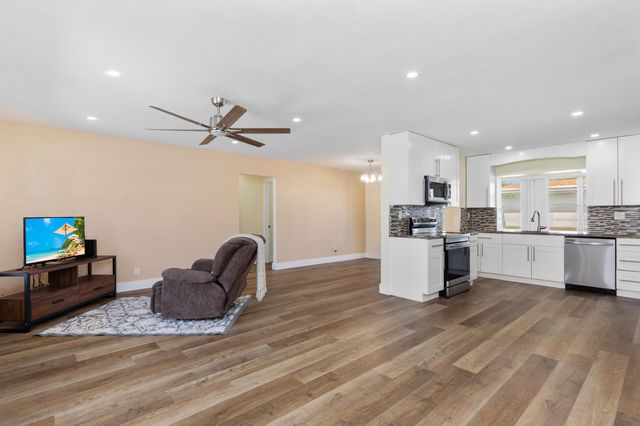 4405 NW 43rd Terrace, Tamarac, FL 33319