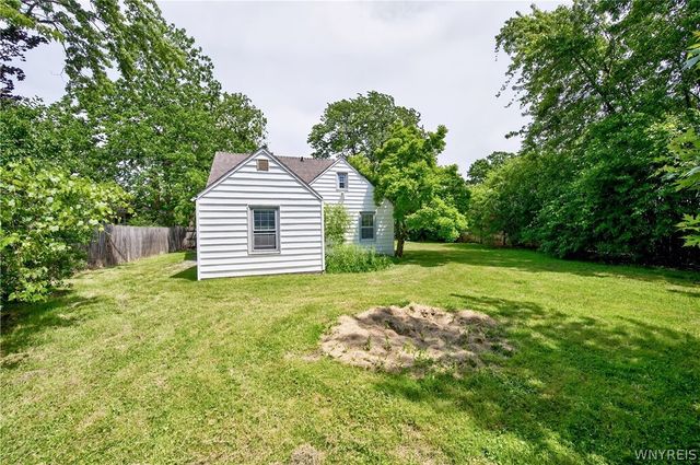 20 New Amsterdam Avenue, Buffalo, NY 14216