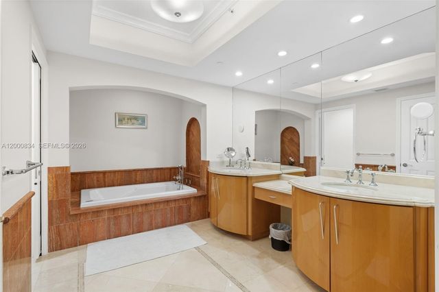 17875 Collins Ave 3205, Sunny Isles Beach, FL 33160