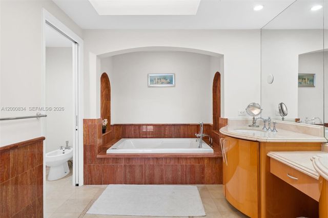 17875 Collins Ave 3205, Sunny Isles Beach, FL 33160