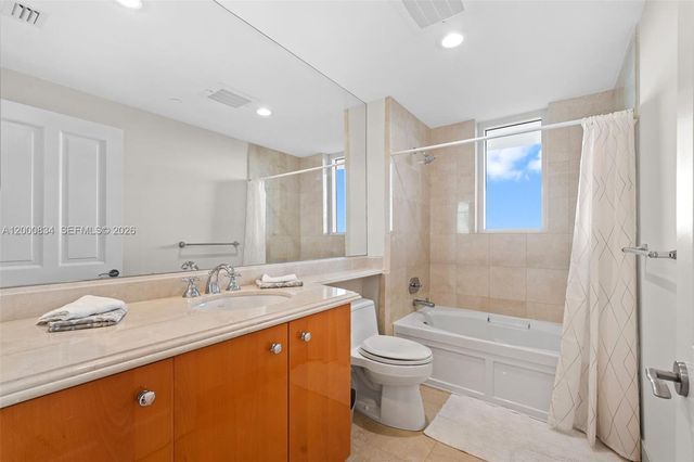 17875 Collins Ave 3205, Sunny Isles Beach, FL 33160