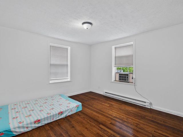 1406 Lincolnway, La Porte, IN 46350