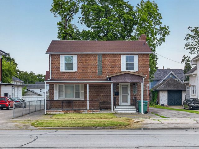 1406 Lincolnway, La Porte, IN 46350