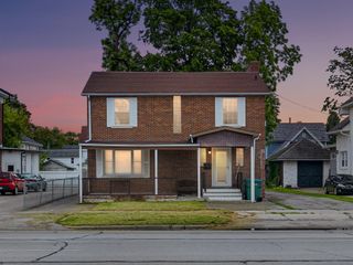 1406 Lincolnway, La Porte, IN 46350