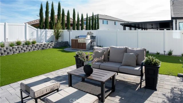 2411 Huron, Rialto, CA 92377