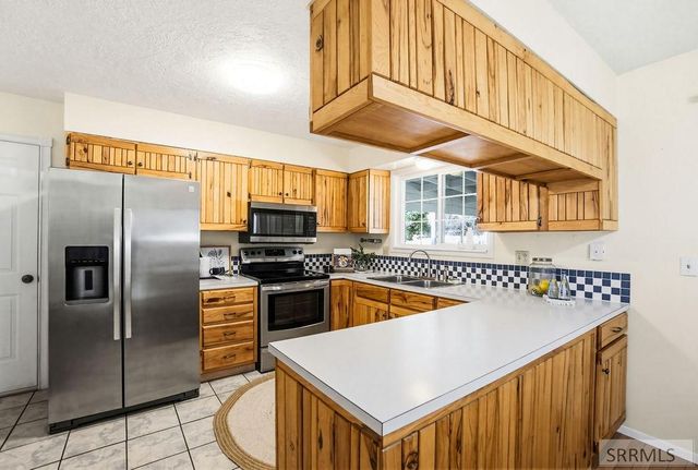 2334 S Woodruff Avenue, Idaho Falls, ID 83404