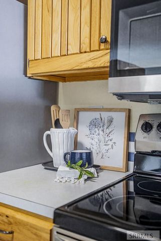 2334 S Woodruff Avenue, Idaho Falls, ID 83404