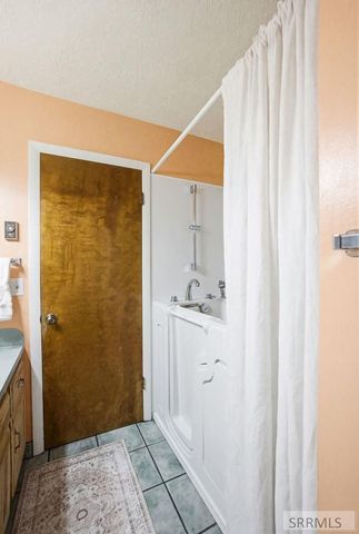 2334 S Woodruff Avenue, Idaho Falls, ID 83404