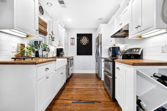 118 Watson Way, Pawleys Island, SC 29585