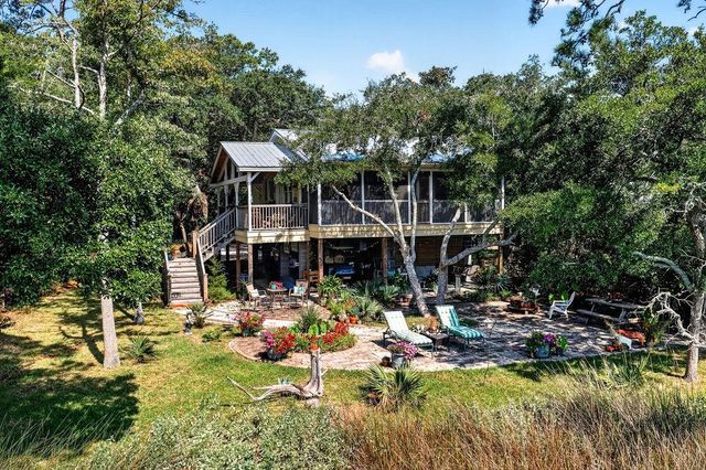 118 Watson Way, Pawleys Island, SC 29585