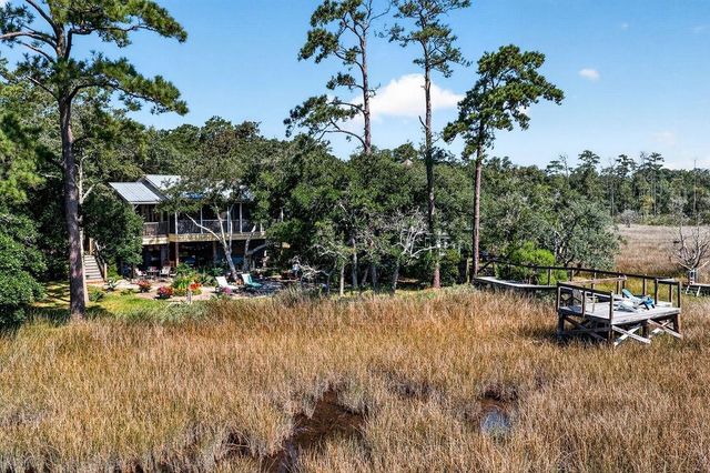 118 Watson Way, Pawleys Island, SC 29585