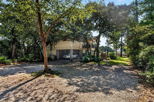 118 Watson Way, Pawleys Island, SC 29585