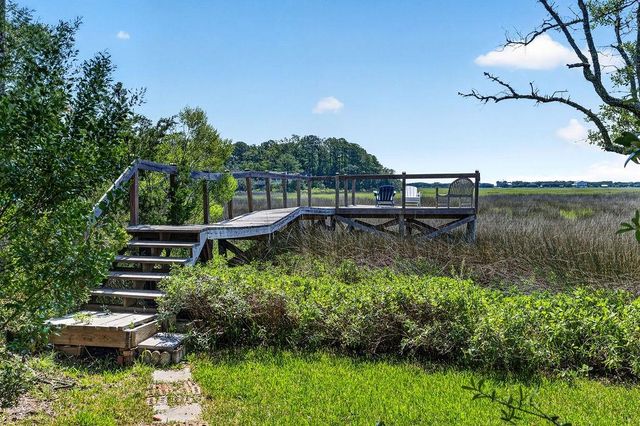 118 Watson Way, Pawleys Island, SC 29585