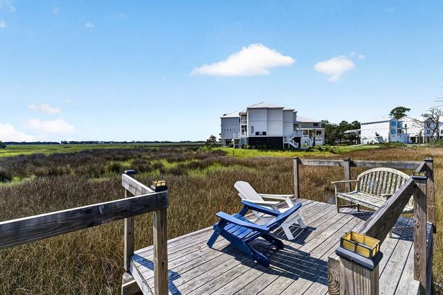 118 Watson Way, Pawleys Island, SC 29585