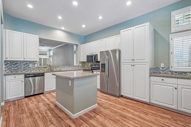 3010 Joshua Tree Cir, Stockton, CA 95209