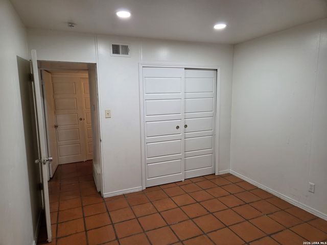 1315 E Mulberry Ave Apt 17, San Antonio, TX 78209