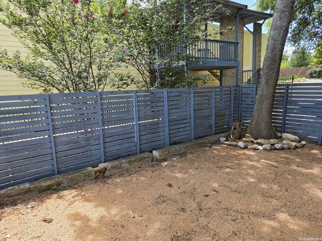 1315 E Mulberry Ave Apt 17, San Antonio, TX 78209