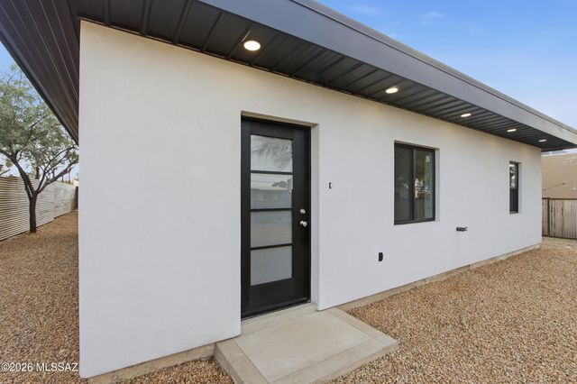 2208 E 19th Street, Tucson, AZ 85719