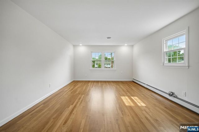 6 Aster Court, Paramus, NJ 07652