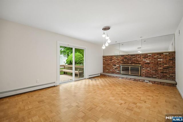 6 Aster Court, Paramus, NJ 07652