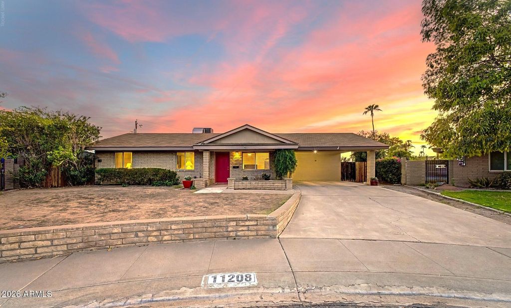 11208 N 38TH Place, Phoenix, AZ 85028 — photo 2