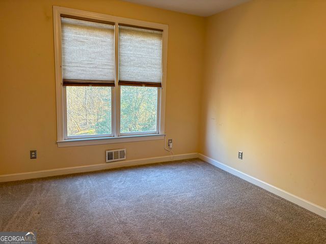 109 Hampshire Trace, Tyrone, GA 30290