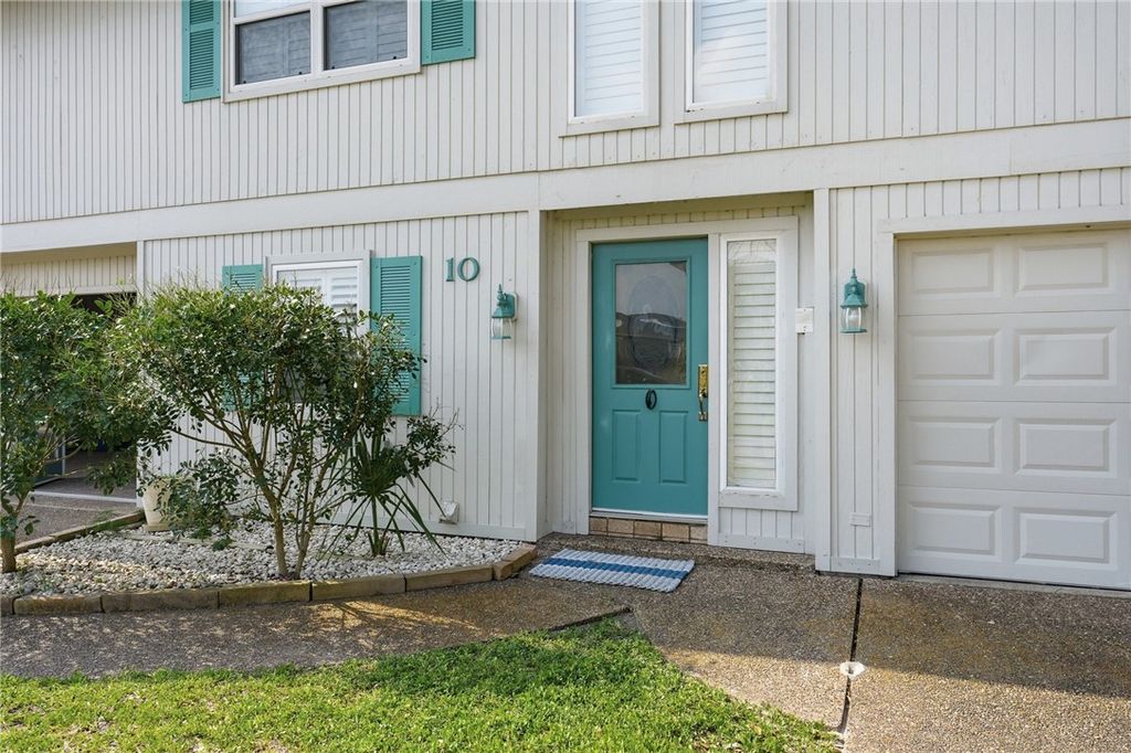 10 Catalina Dr, Rockport, TX 78382 — photo 3