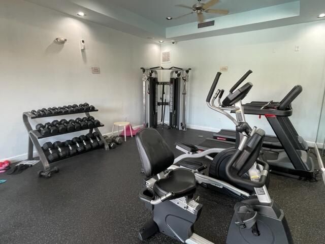 401 Villa Circle, Boynton Beach, FL 33435