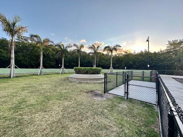 401 Villa Circle, Boynton Beach, FL 33435