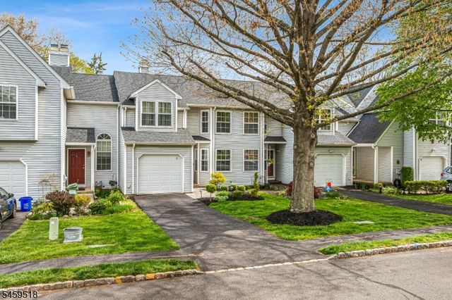 8 Delaware Ln, Branchburg Twp., NJ 08876