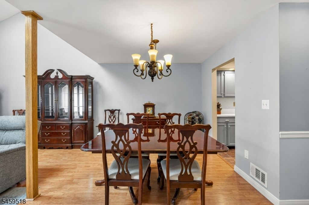 8 Delaware Ln, Branchburg Twp., NJ 08876 — photo 5