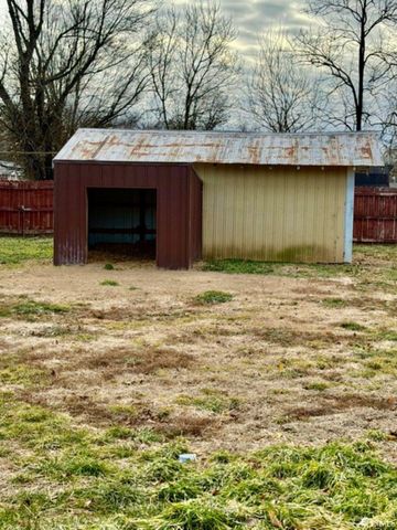 153 E Harding Street, Orleans, IN 47452