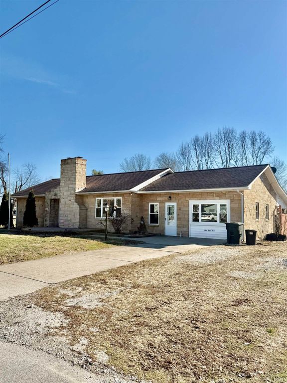 153 E Harding Street, Orleans, IN 47452