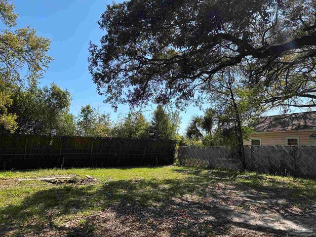 1717 W Government St, Pensacola, FL 32502