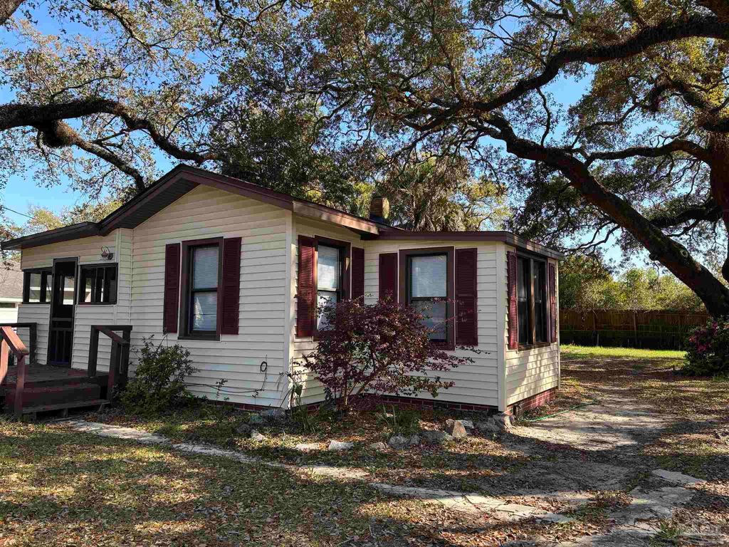 1717 W Government St, Pensacola, FL 32502