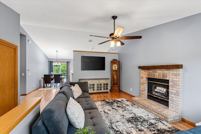 5117 Leanne Lane, Mcfarland, WI 53558